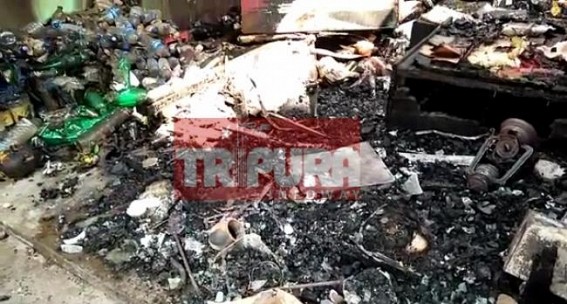 3 shops burnt at Bishalgarh